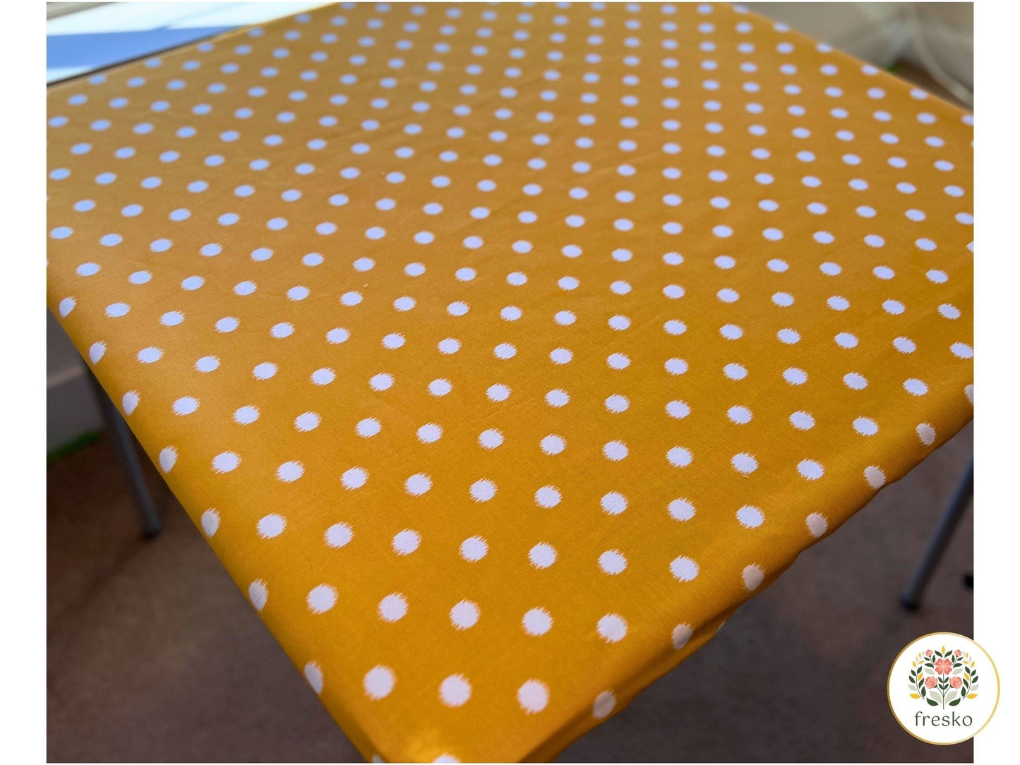 Yellow dot square fitted tablecloth